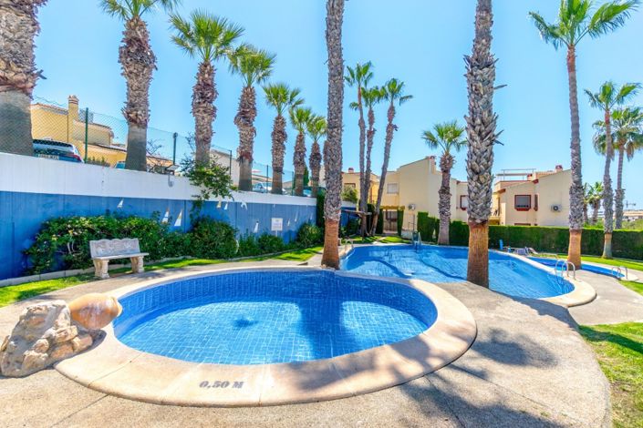 Image No.40-3 Bed Villa for sale