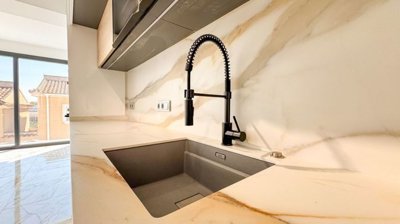 bzpaap120163010201024v02d60