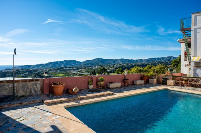 Image No.7-6 Bed Villa for sale