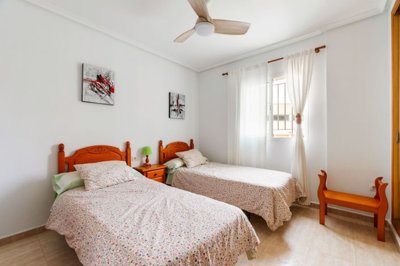 bzpaap120303012761024v0d557