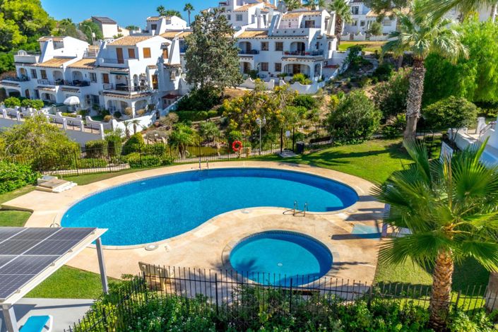 Image No.25-3 Bed Townhouse for sale