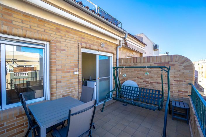 Image No.2-2 Bed Property for sale