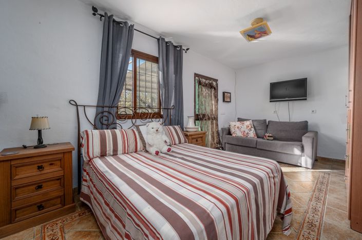 Image No.12-3 Bed Villa for sale