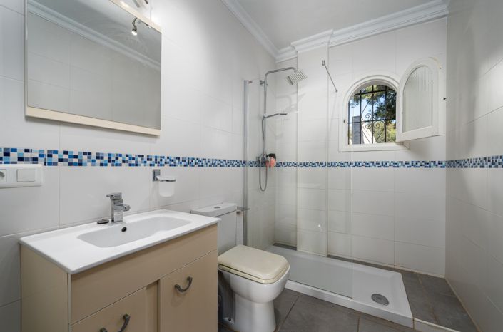 Image No.13-2 Bed Apartment for sale