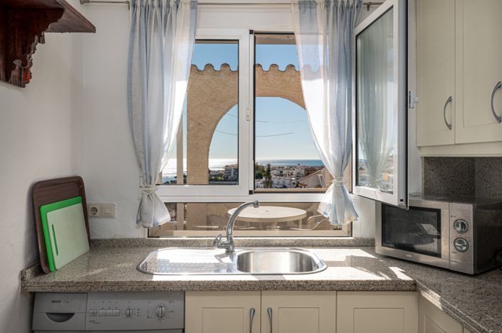 Image No.17-2 Bed Apartment for sale