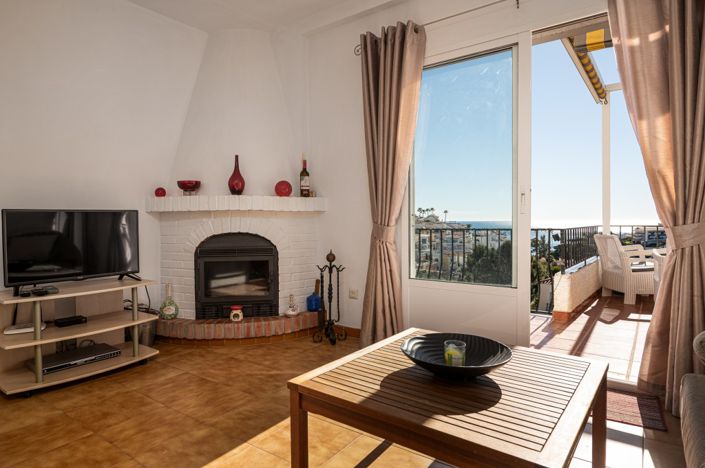 Image No.22-2 Bed Apartment for sale