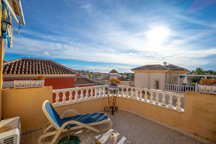 Image No.17-3 Bed Villa for sale