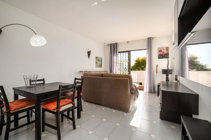 Image No.19-2 Bed Townhouse for sale