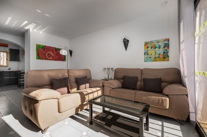 Image No.21-2 Bed Townhouse for sale