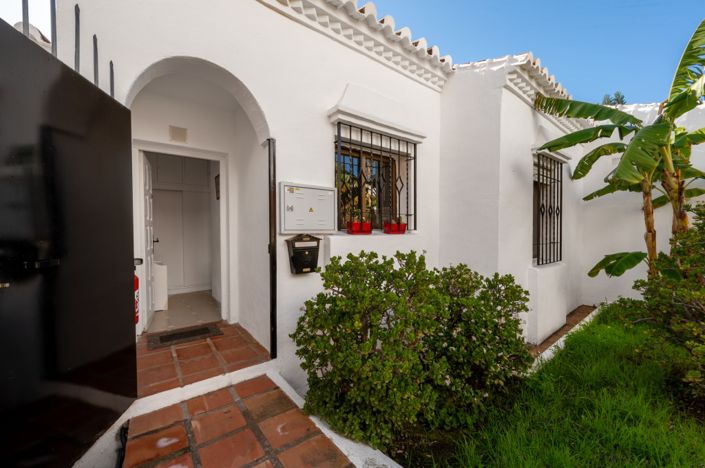 Image No.25-2 Bed Townhouse for sale