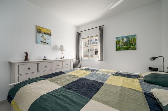 Image No.10-2 Bed Apartment for sale