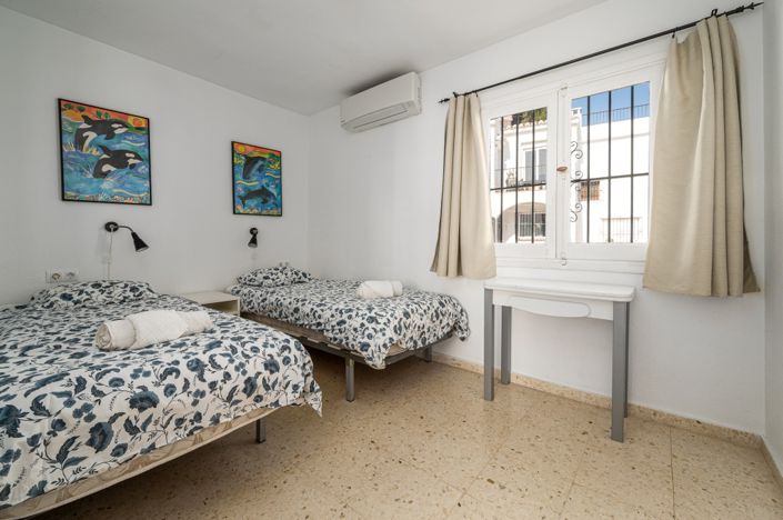 Image No.13-3 Bed Semi-Detached for sale