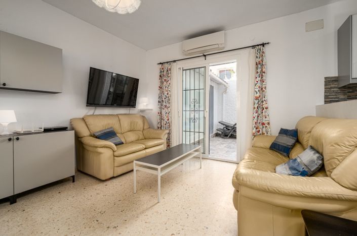 Image No.4-3 Bed Semi-Detached for sale