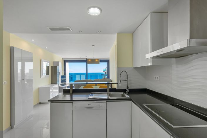 Image No.6-2 Bed Property for sale