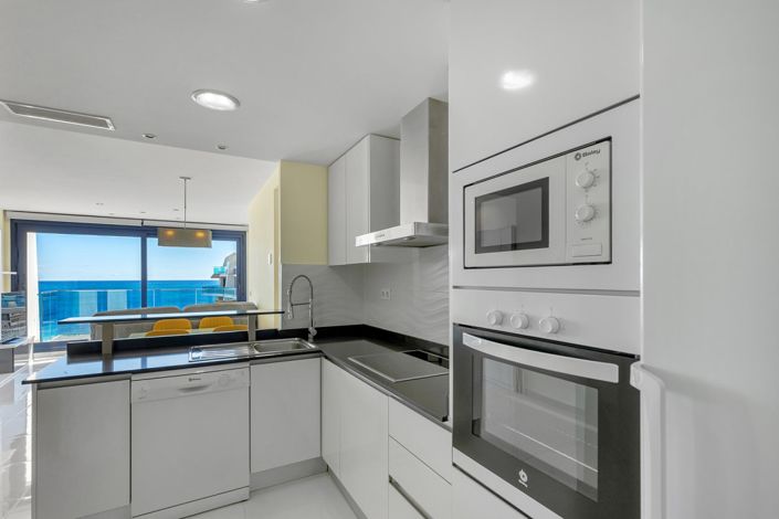 Image No.7-2 Bed Property for sale