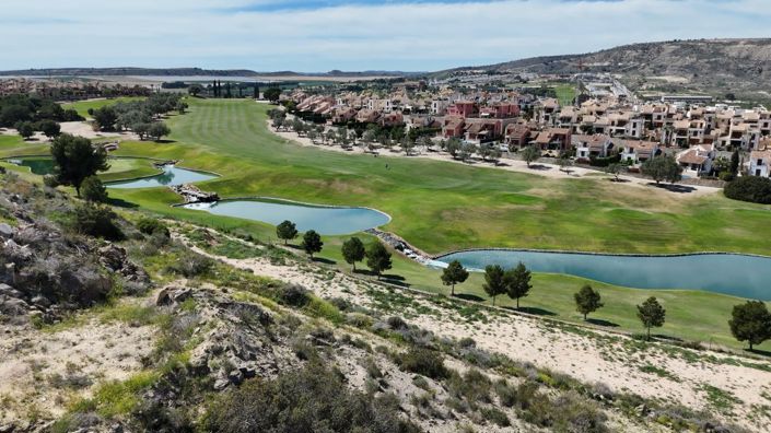 Image No.14-3 Bed Townhouse for sale