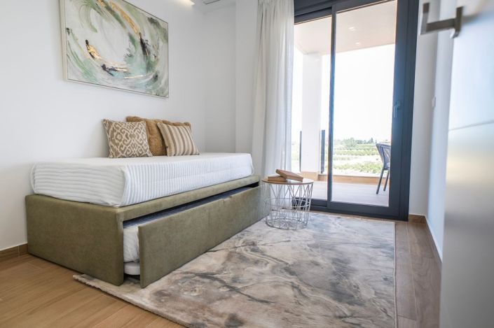 Image No.8-3 Bed Townhouse for sale