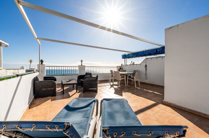 Image No.20-4 Bed Townhouse for sale