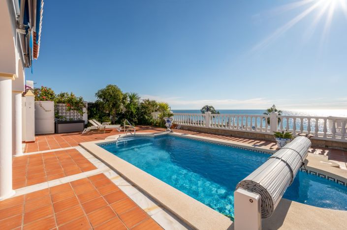 Image No.3-3 Bed Villa for sale