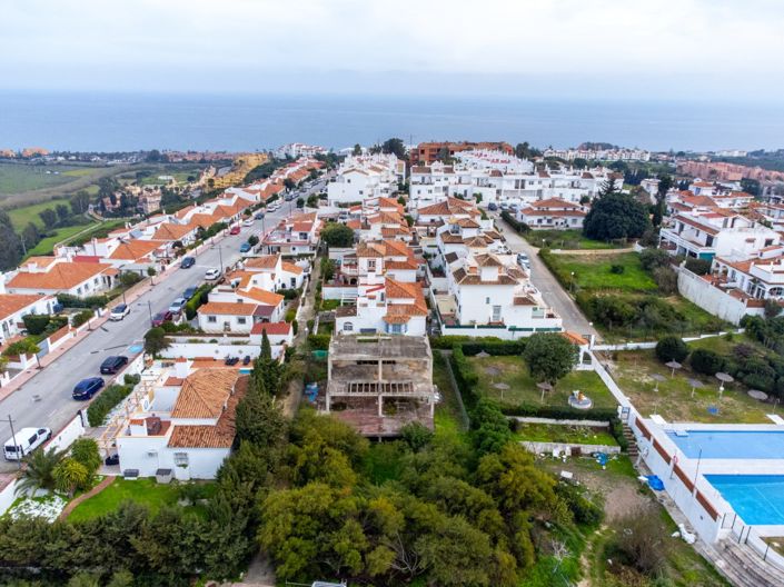 Image No.4-Villa de 4 chambres à vendre à Manilva