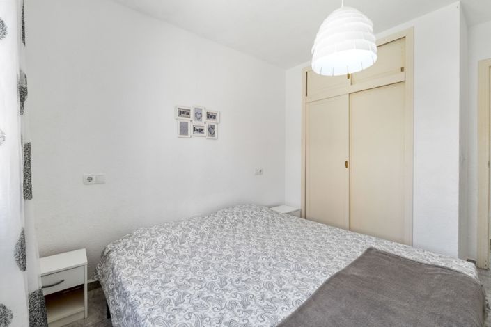 Image No.10-2 Bed Townhouse for sale