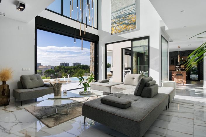 Image No.21-4 Bed Villa for sale