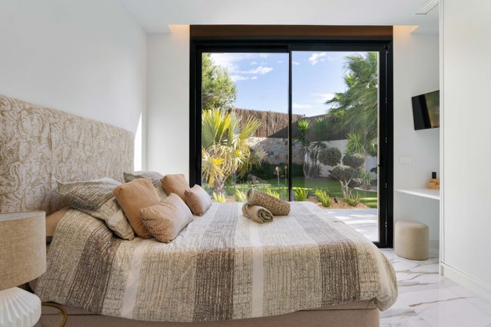 Image No.24-4 Bed Villa for sale