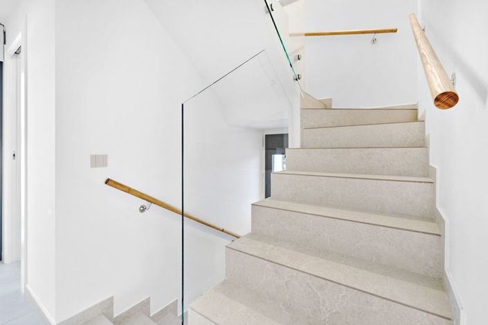 Image No.25-4 Bed Villa for sale