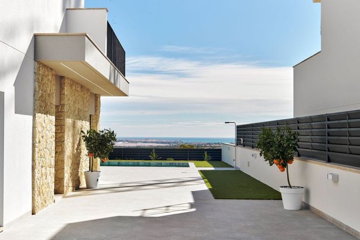 Image No.7-4 Bed Villa for sale