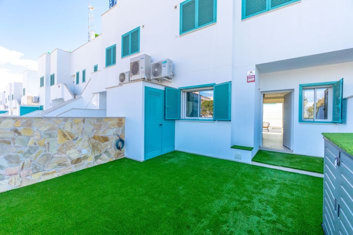 Image No.20-3 Bed Property for sale