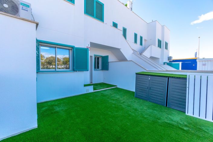 Image No.22-3 Bed Property for sale