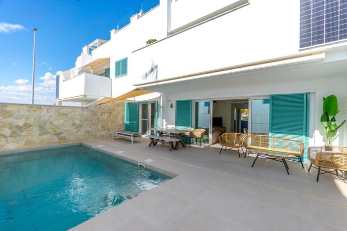 Image No.4-3 Bed Property for sale