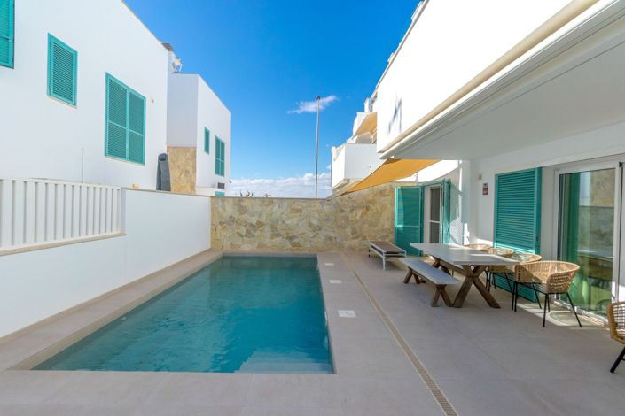 Image No.6-3 Bed Property for sale