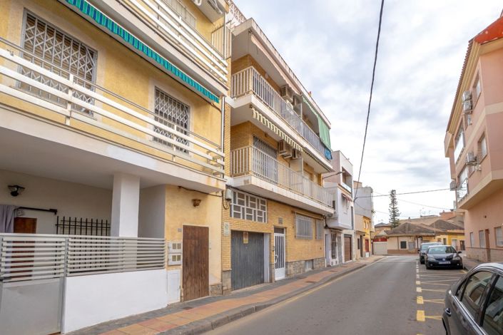 Image No.29-3 Bed Apartment for sale