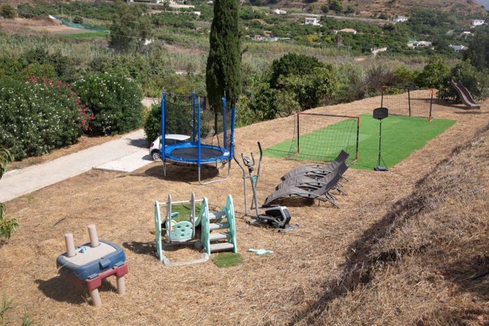 Image No.10-6 Bed Villa for sale