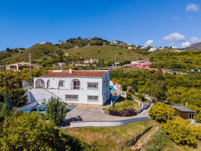 Image No.3-6 Bed Villa for sale