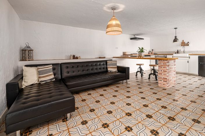 Image No.32-6 Bed Villa for sale