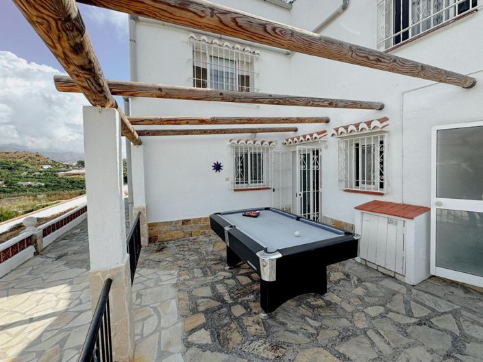 Image No.8-6 Bed Villa for sale