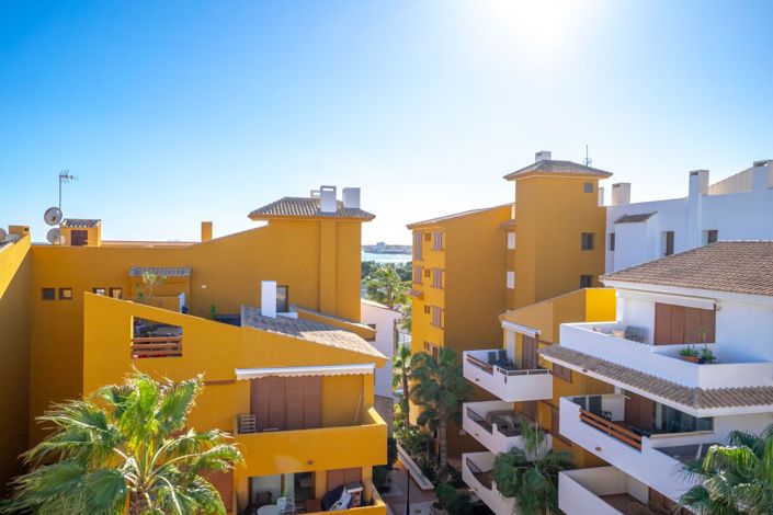 Image No.28-2 Bed Property for sale