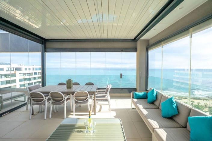 Image No.12-4 Bed Property for sale