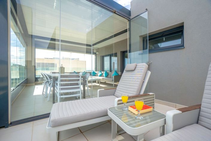 Image No.19-4 Bed Property for sale