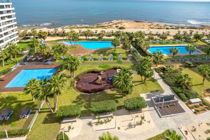 Image No.35-4 Bed Property for sale