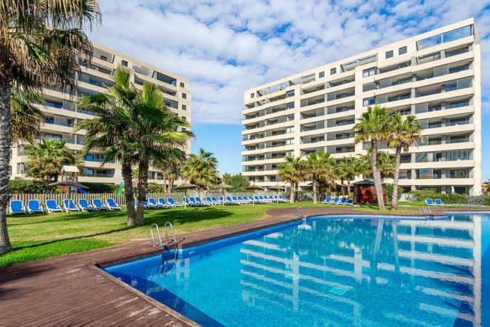 Image No.40-4 Bed Property for sale