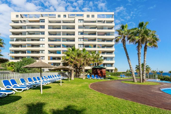 Image No.41-4 Bed Property for sale