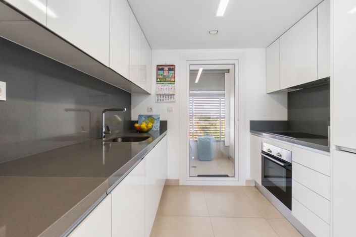 Image No.7-4 Bed Property for sale