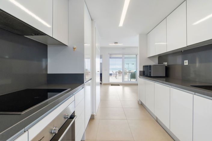 Image No.9-4 Bed Property for sale