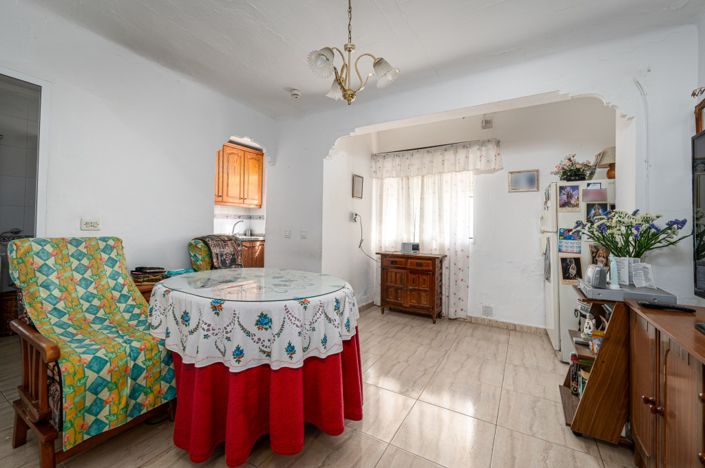 Image No.11-4 Bed Townhouse for sale