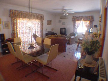 1a7aa13b-56fd-4c47-b540-f580e783f0d1