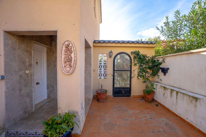 Image No.33-3 Bed Villa for sale