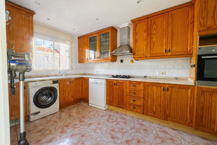 Image No.7-3 Bed Villa for sale